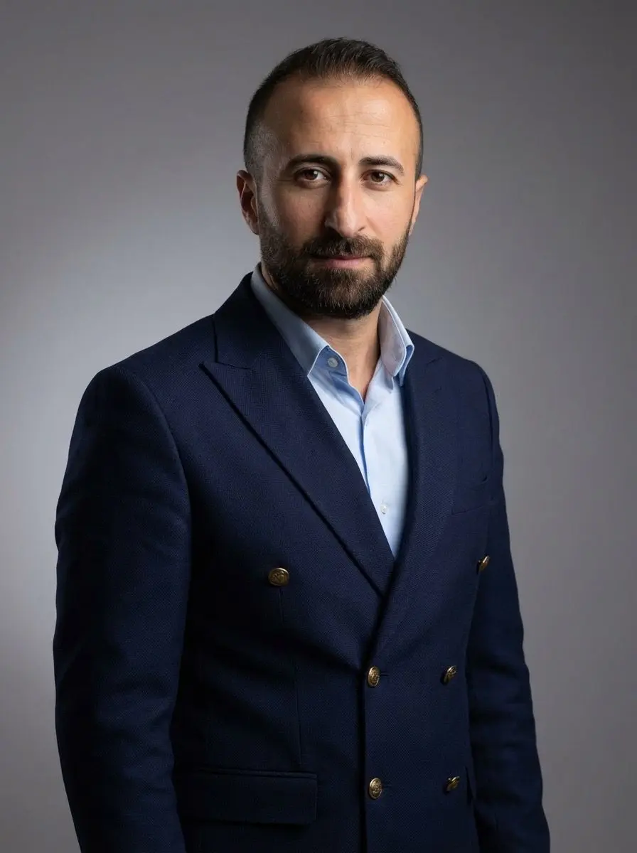 Double Breasted headshot style